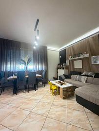Appartamento di 106 m² con 3 locali e box auto a R