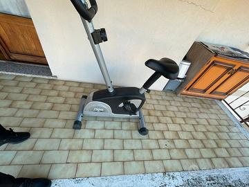 Cyclette usata poco
