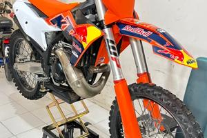 Ktm sx 300 2T 2024 da vetrina