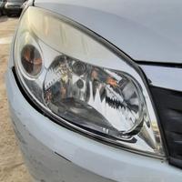DACIA SANDERO 2008 - FARO ANTERIORE DESTRO
