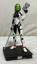 Miniatura Gamora con rivista