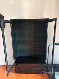 Mobile vetrina con cassetti