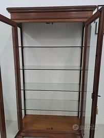 Vetrina in vero legno