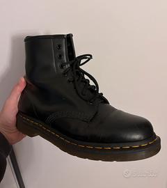 Dr. Martens Anfibio