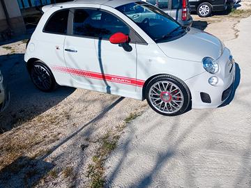 Abarth 500 1.4 Turbo T-Jet MTA Custom
