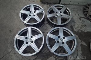 Cerchi In Lega Da 16" MOMO Per Peugeot 307 - 207