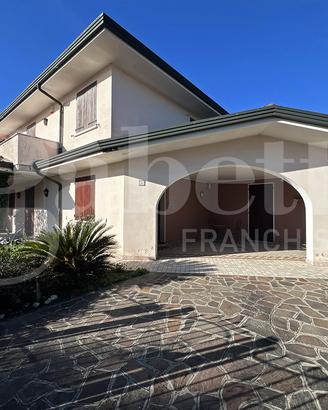 Villa bifamiliare Piove di Sacco [0630262927VRG]