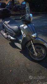 Aprilia scarabeo 500
