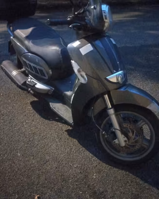 Aprilia scarabeo 500