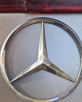Emblema mercedes w211 