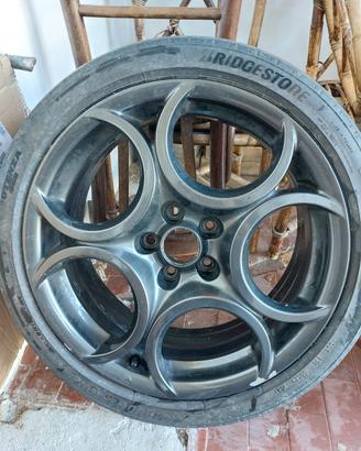 cerchi con pneumatici Alfa Giulietta 18