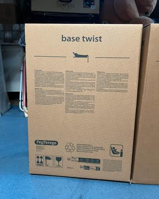 Base twist pegperego