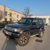 Mitsubishi Pajero 2.5TDI GLS TURBOINTERCOOLER