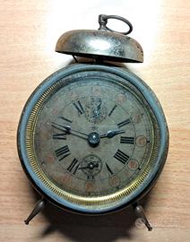 Sveglia inglese primi 1900 in ottone funzionante.