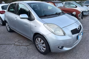 Toyota Yaris 1.3 5 porte Sol A.U.T.O.M.A.T.I.C.A.