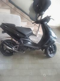 aprilia sr 50