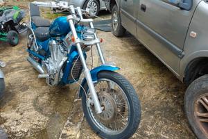 Suzuki GL Intruder 600