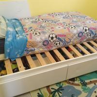 Letto singolo Ikea con doppio letto e cassettoni