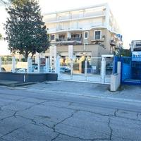 Negozio Showroom di 430 mq