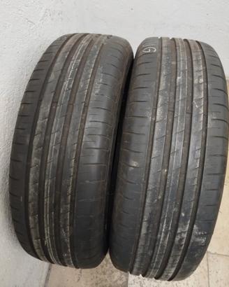 2 gomme Goodyear 215/65/17 99v dell'anno 2020