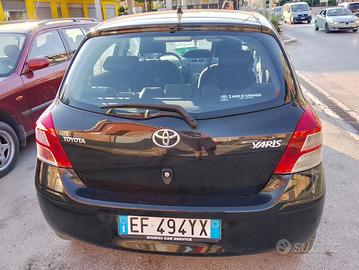 Toyota yaris 1.0 Sol