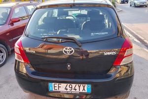 Toyota yaris 1.0 Sol