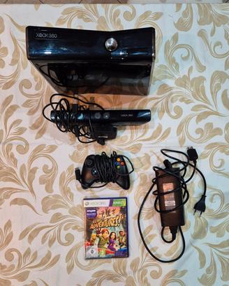 Xbox 360 Slim + Kinect + Controller + Gioco Kinect
