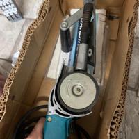 Levigatrice a nastro makita 9030