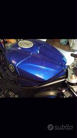 YAMAHA YZF-R1