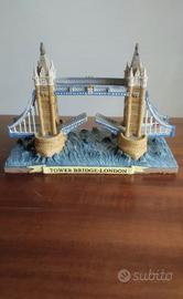 Statuetta Tower Bridge di Londra