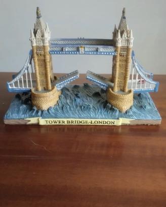 Statuetta Tower Bridge di Londra