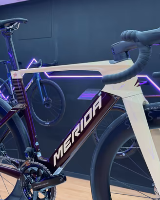 BICICLETTA MERIDA REACTO PRO  DURA-ACE 2027