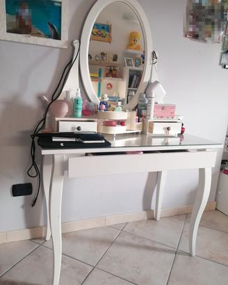 TOELETTA TRUCCO 