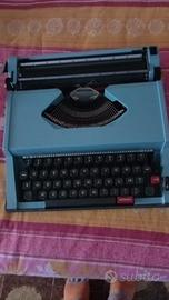 Macchina da scrivere lettera 32 funzionante