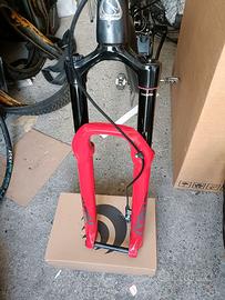 Forcella Lyrik Ultimate Red 29 boost