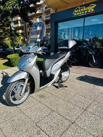 HONDA SH 300 i TUTTO INCLUSO ANCHE PASSAGGIO!