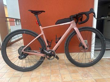 Bicicletta Gravel Cervelo aspero 5 sram elettr.