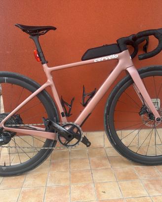 Bicicletta Gravel Cervelo aspero 5 sram elettr.