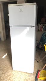 Frigorifero con congelatore