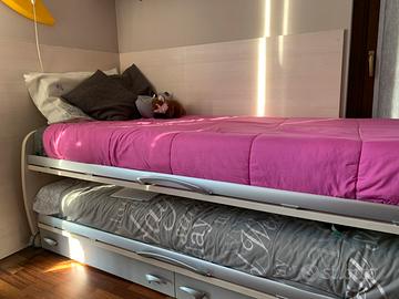 Struttura letto doppio con cassetti