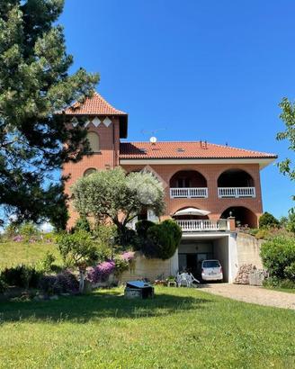 4 LOCALI A RIVALTA DI TORINO