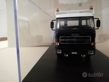 Modellino camion fiat iveco 170oldcars carabinieri