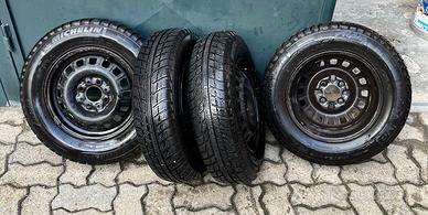 N.4 PNEUMATICI  TERMICI + CERCHI   155/80R13/79T