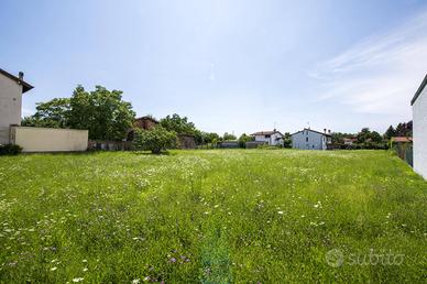 Terreno edificabile - Capriva del Friuli