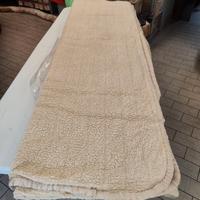 Coprimaterasso e coperta matrimoniale