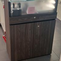 mobile da esposizione illuminato