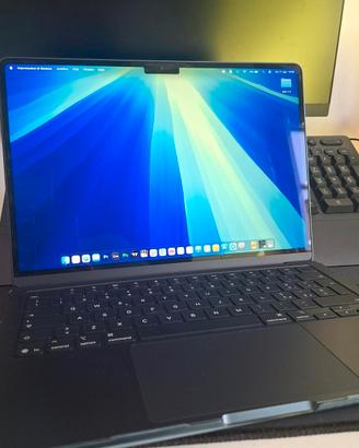 Apple Macbook Air 14' M4 16 + 256 GB NUOVO
