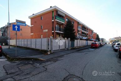 5 LOCALI A SETTIMO TORINESE