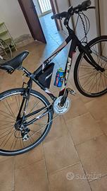 Bicicletta ibrida uomo /donna 21 rapporti