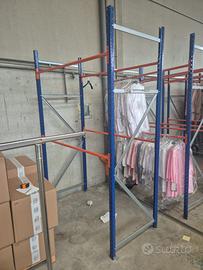 SCAFFALI INDUSTRIALI PORTA VESTITI